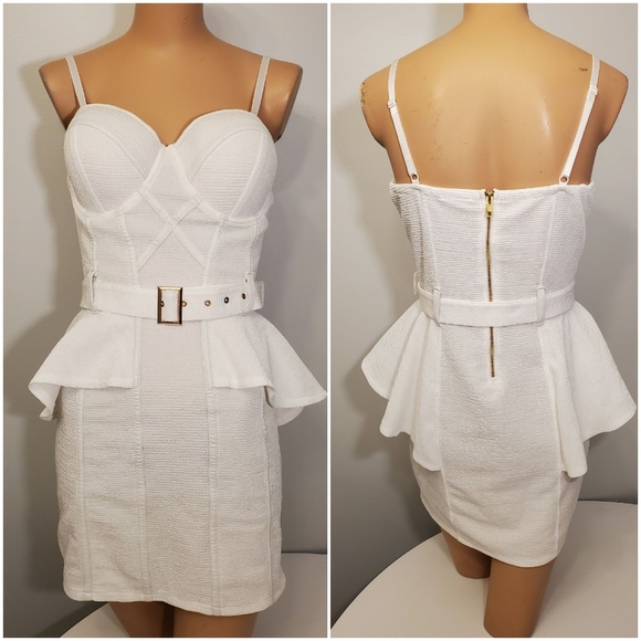 Entry Dresses & Skirts - NWOT Entry White Sexy Mini Dress Size Large